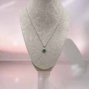 Elegant Silver plated Necklace with Green Natural Emerald and Gemstones